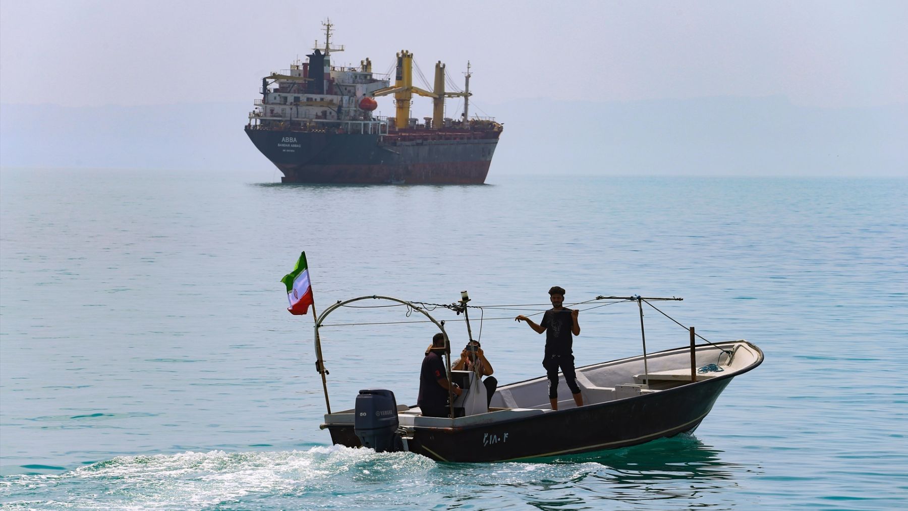 El conflicto en Irán alargará las rutas de los barcos 10 días y triplicará el coste de las mercancías