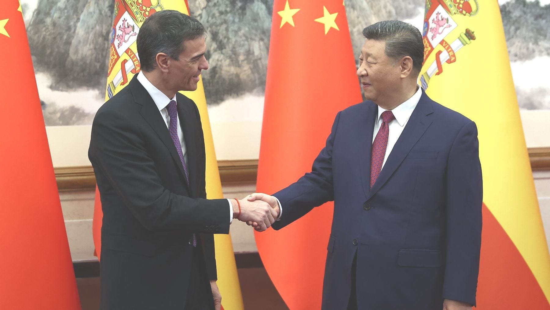 China sale en defensa de Sánchez y exige a Trump que deje de usar el comercio como un arma