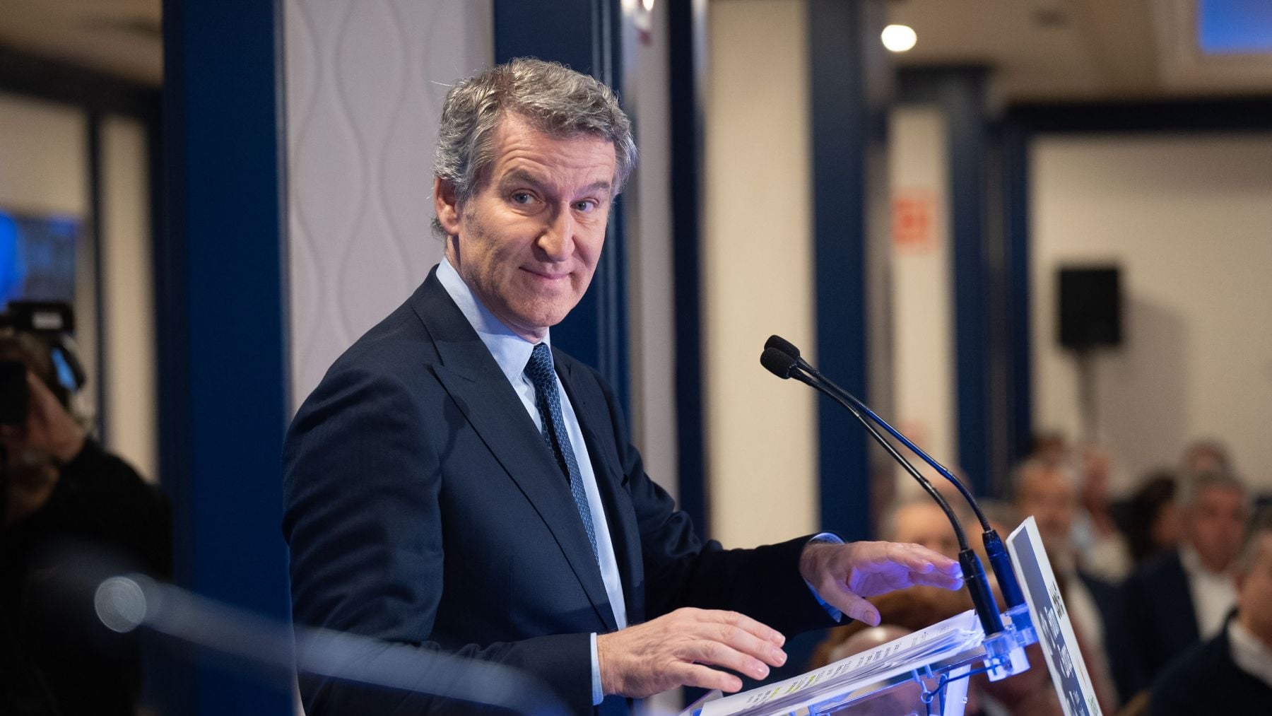 Feijóo responde a Sánchez: Antes que el derecho internacional están los derechos humanos