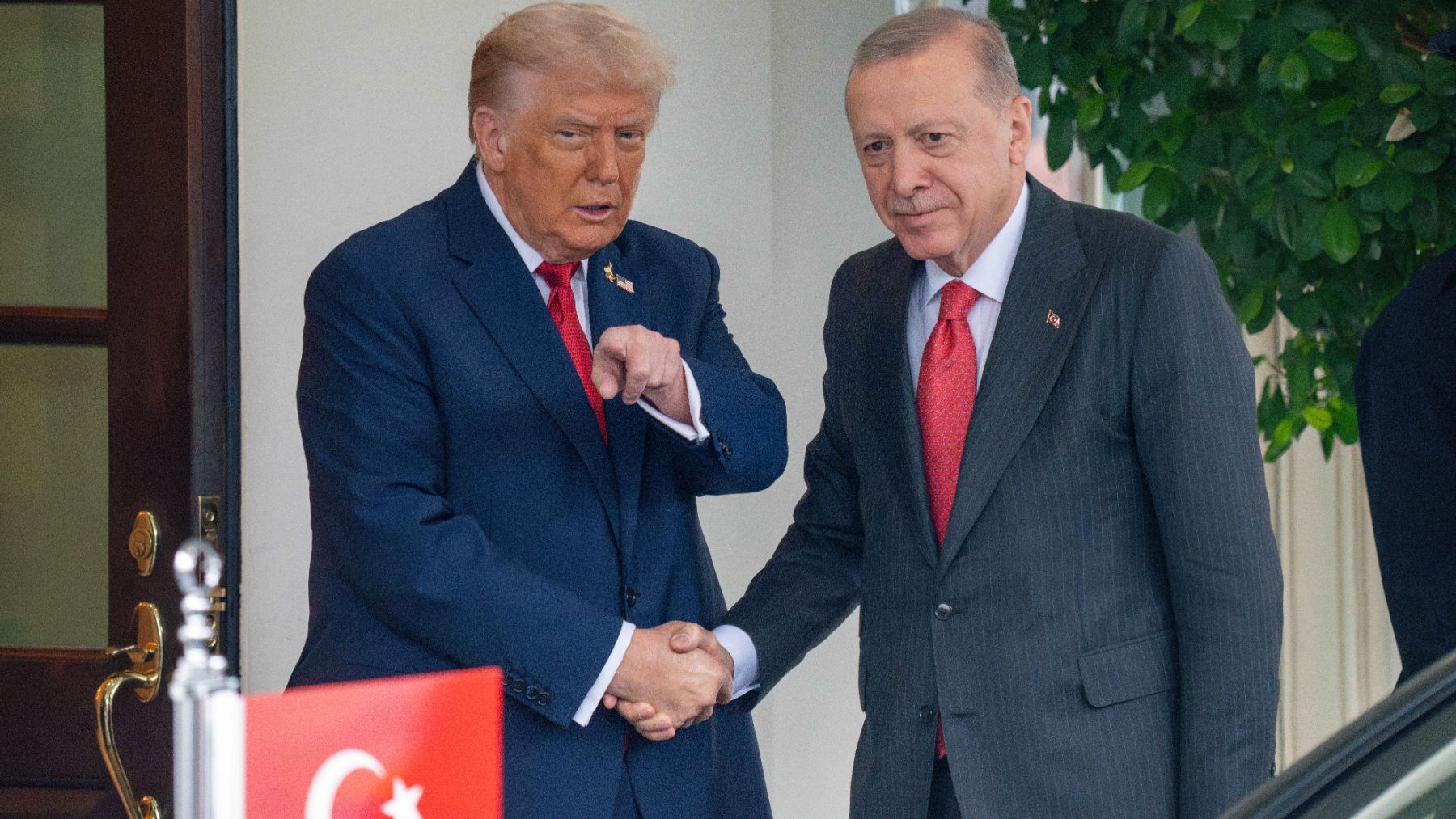 La OTAN derriba un misil balístico lanzado desde Irán que se dirigía al espacio aéreo de Turquía