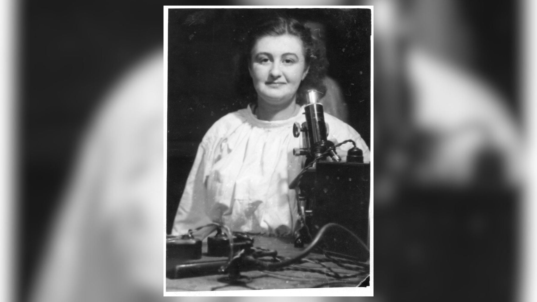 Casi nadie recuerda su historia: la mujer sin estudios que descubrió el primer coronavirus con apenas 34 años