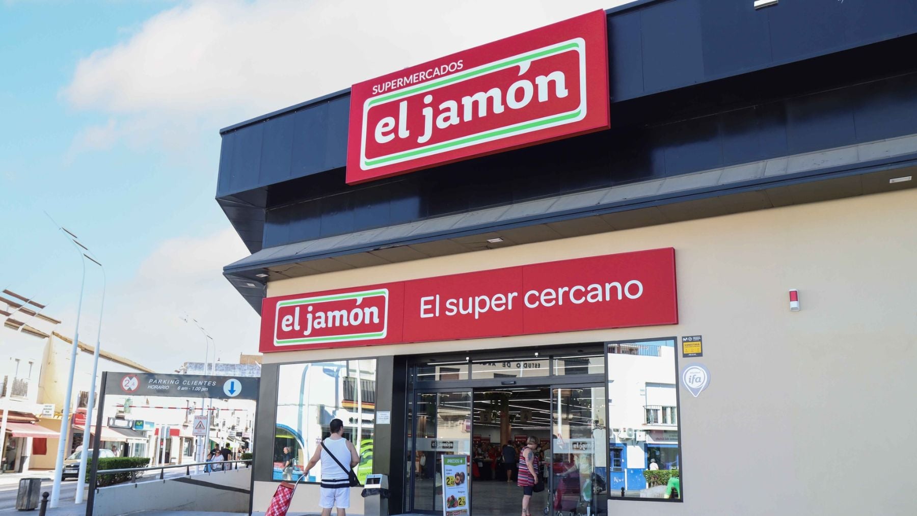 Locura en este pueblo de Huelva por la llegada del supermercado más querido de Andalucía