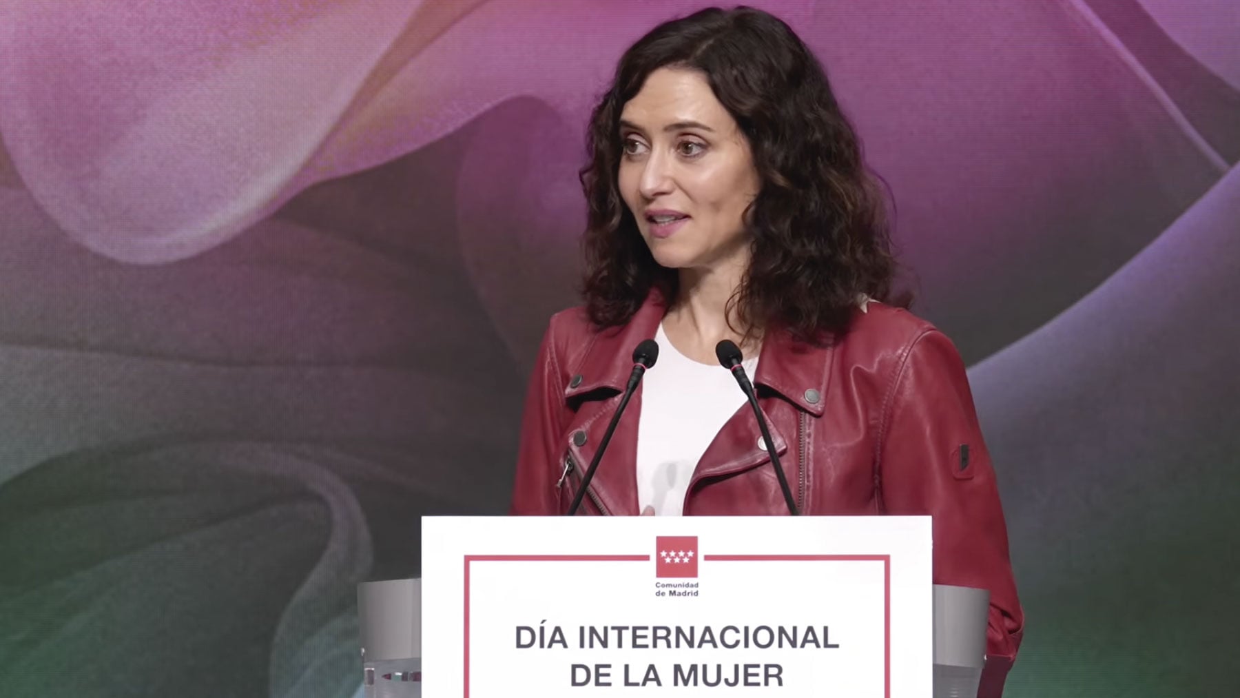 Ayuso ante el 8M: ¿Cuándo vamos a apelar al derecho internacional también para las mujeres en Irán?