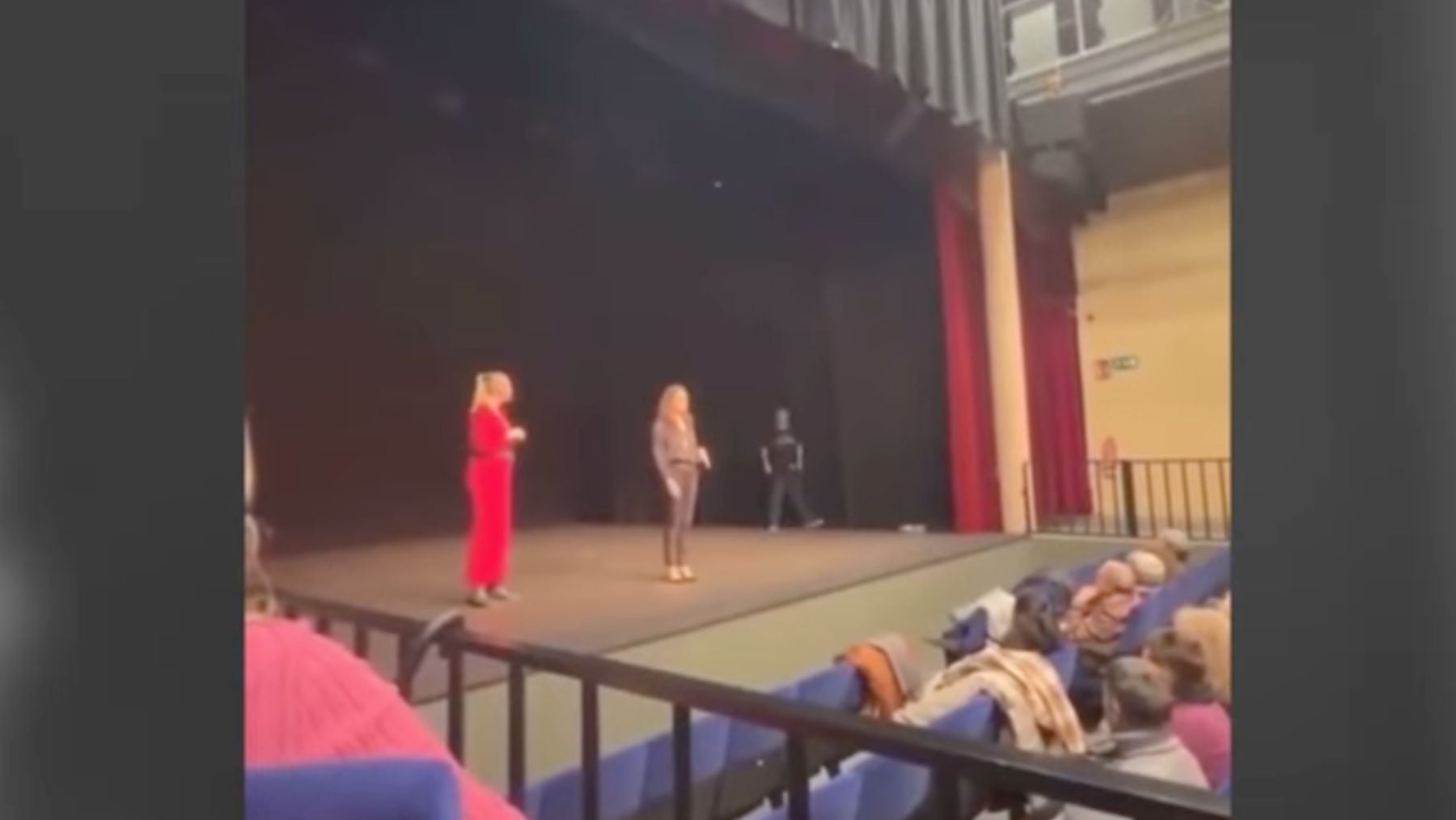 Una concejal del PP de Madrid interrumpe en directo una obra feminista por el 8M: Es una falta de respeto