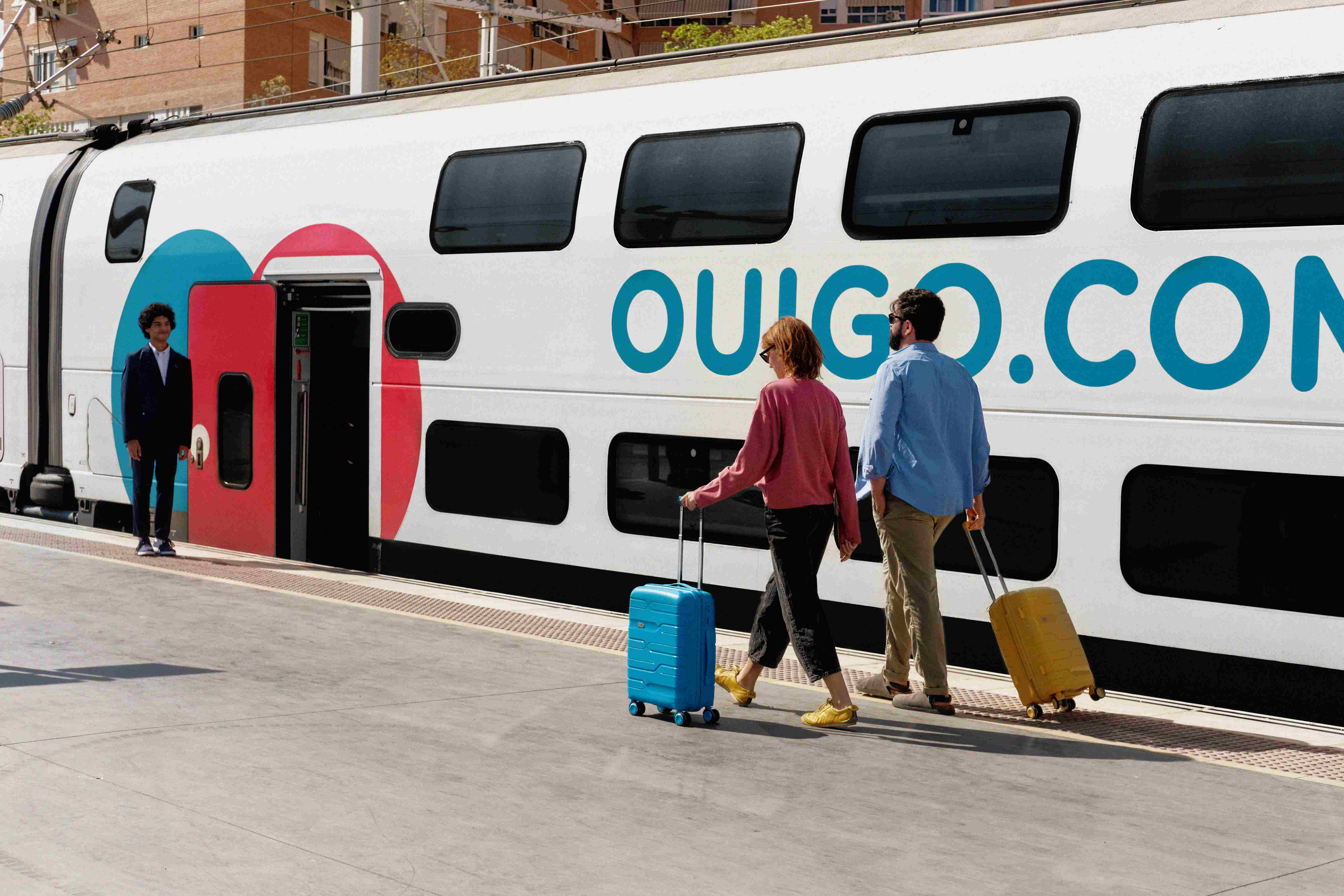 OUIGO estima transportar a más de 100.000 viajeros a descubrir lo mejor de las Fallas de Valencia