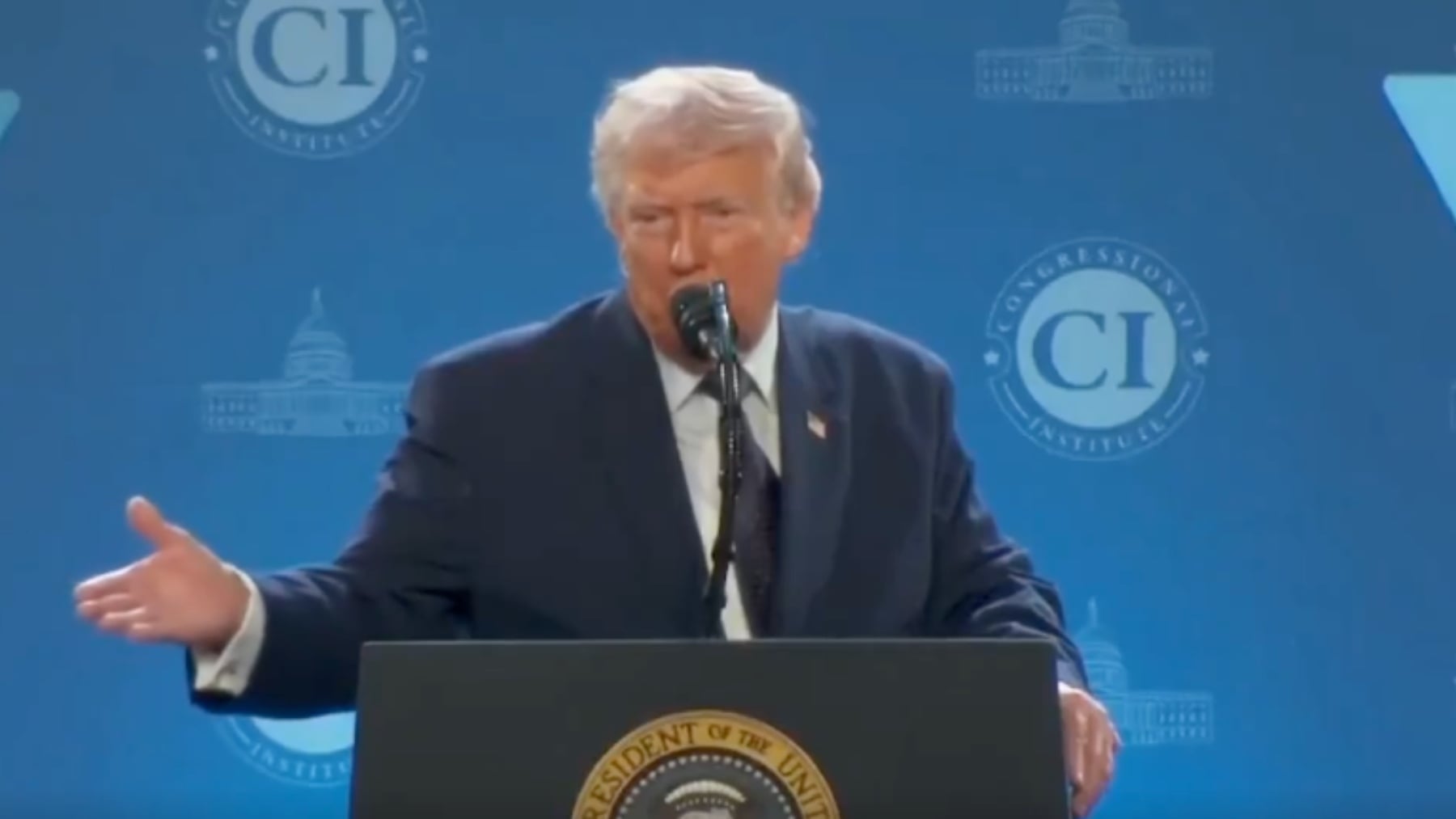 Trump: Irán debería estar llorando y suplicando piedad ahora, pensaban que eran grandes y los aplastamos