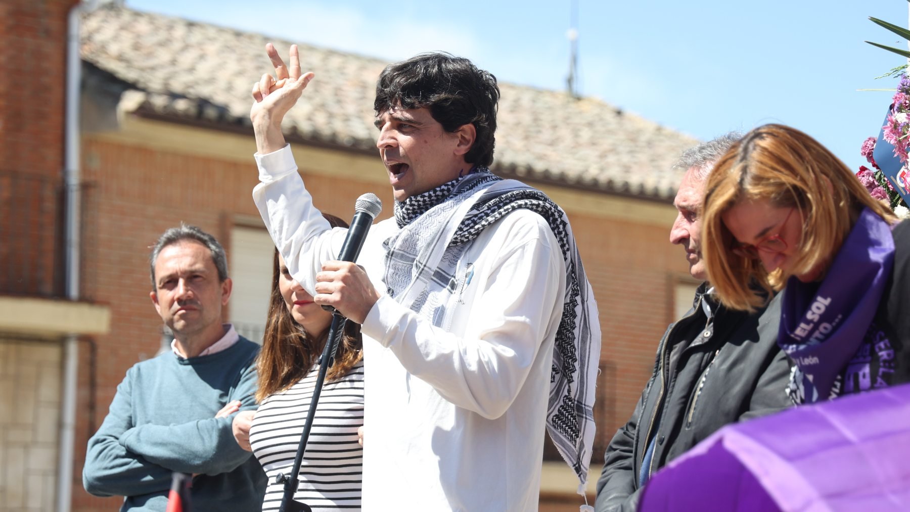 Quién es Juan Gascón: edad, estudios, vida política y trayectoria del candidato de IU, Sumar y Verdes-Equo