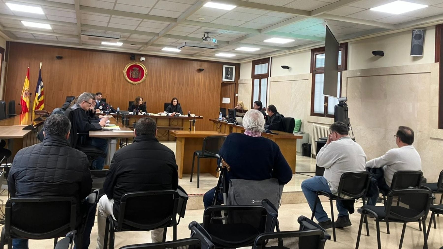 Cinco de los seis acusados en la Audiencia Provincial de Baleares.
