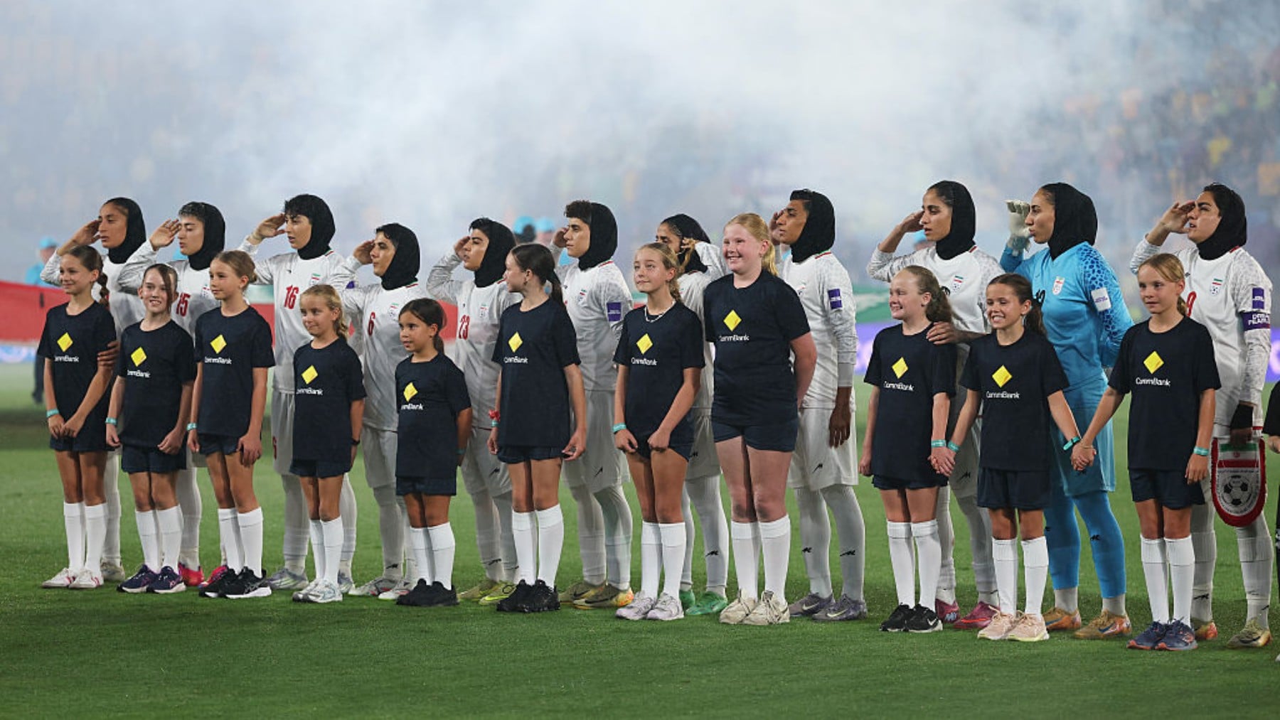 FIFPRO pide proteger a las jugadoras de Irán de la dictadura islámica: No podemos hablar con ellas