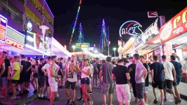 Zona de ocio nocturno en la localidad de Magaluf, Mallorca.
