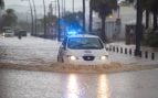 policia-inundación