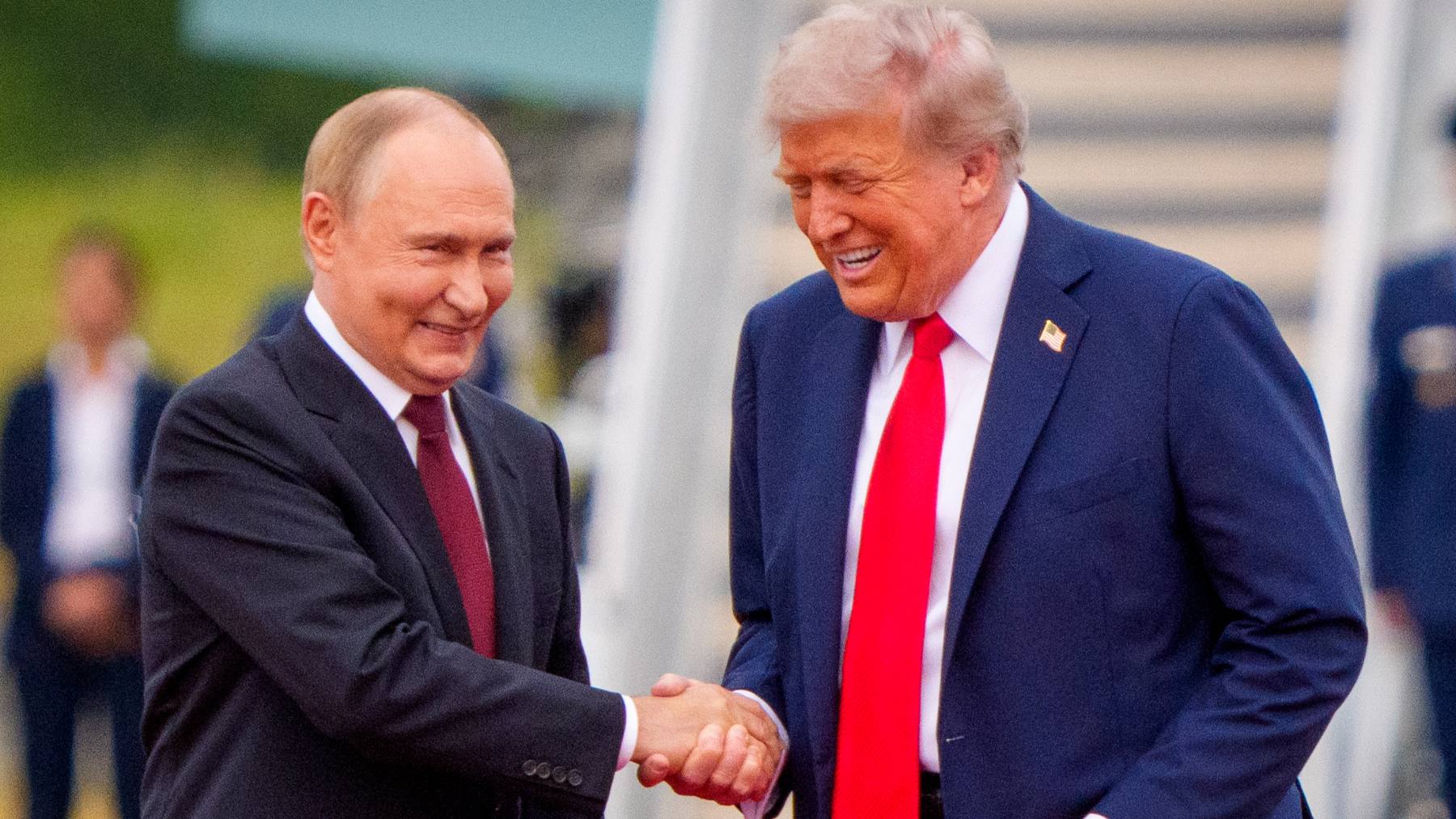 Trump anunció el fin de la guerra en Irán después de hablar durante una hora con Putin