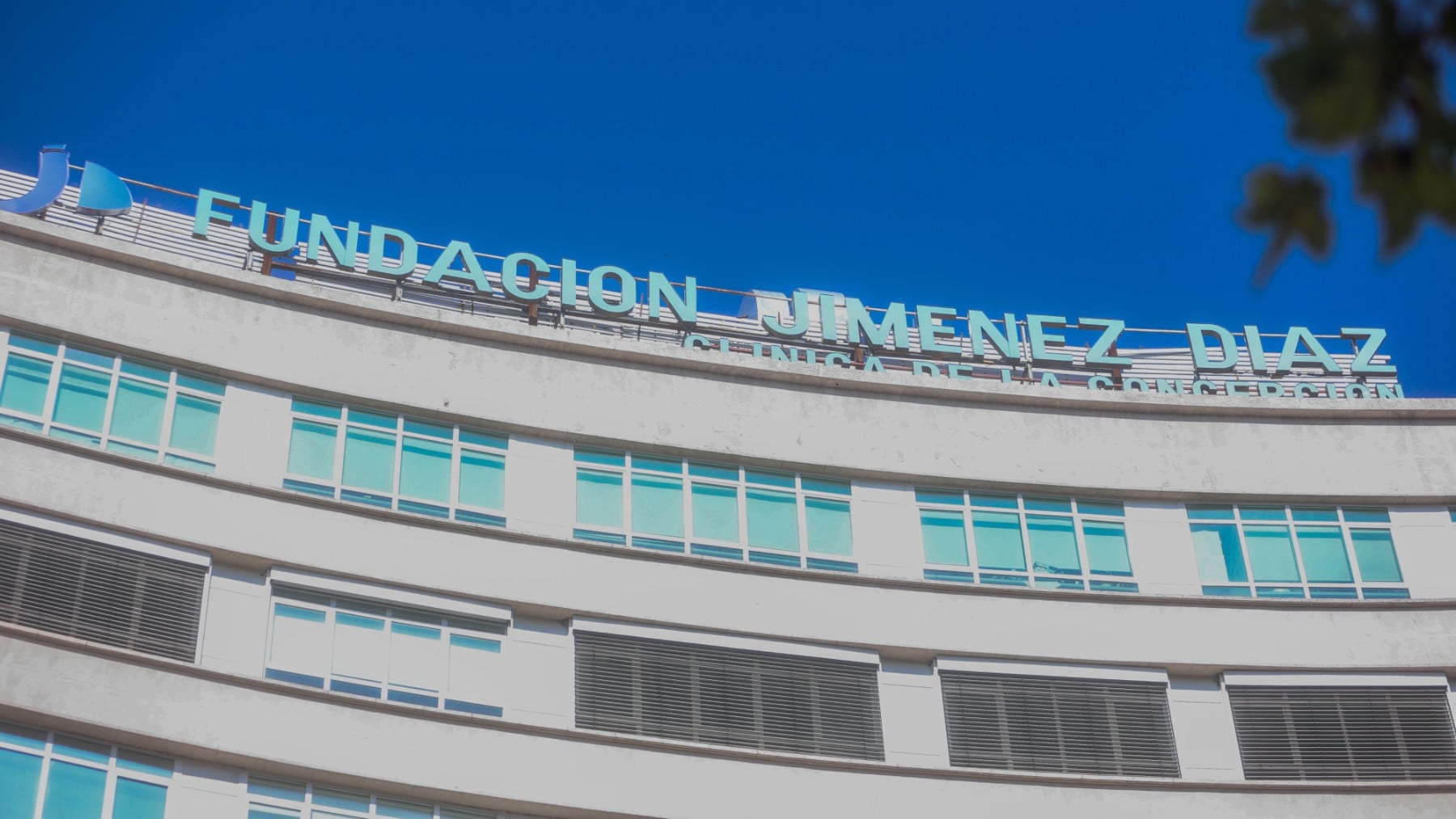 La Fundación Jiménez Díaz realiza 370 intervenciones con un robot para cirugía de cadera y rodilla