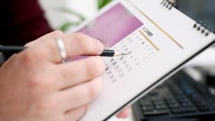 La RAE acepta setiembre en el diccionario, por qué setiembre es correcto en español, setiembre o septiembre en la RAE.