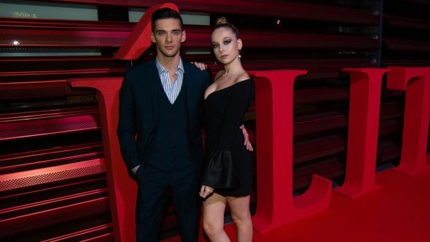 Ester Exp&oacute;sito y &Aacute;lvaro Rico 