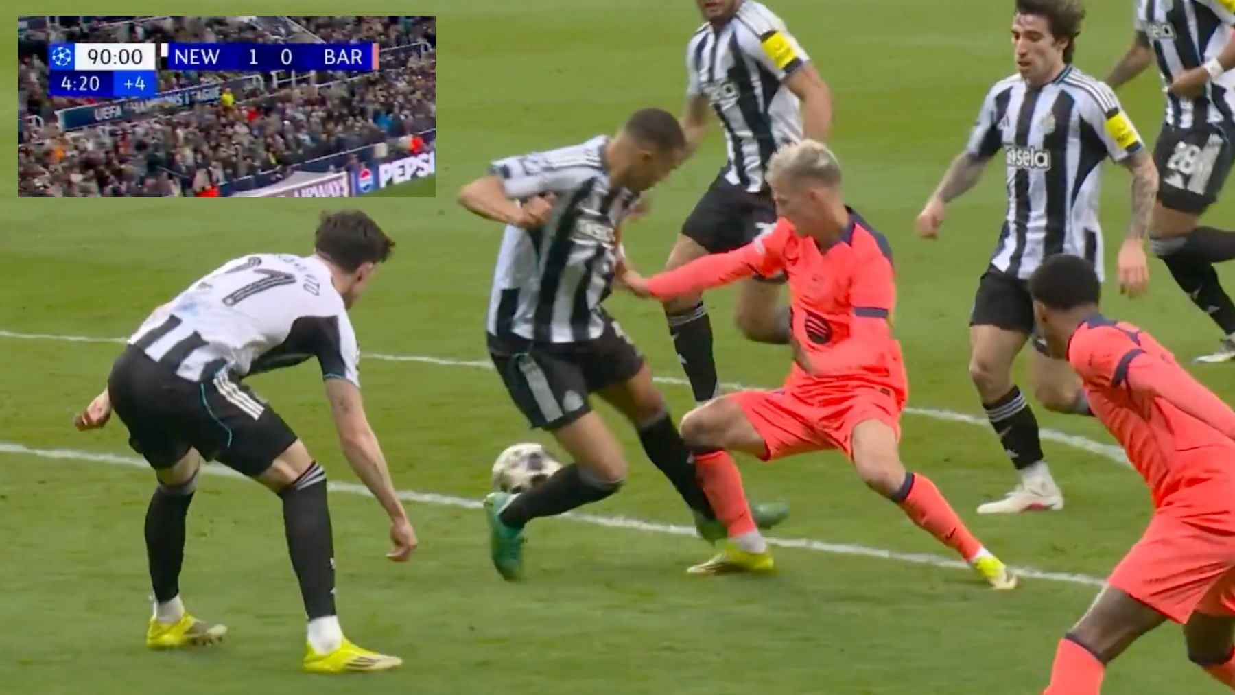 El Barcelona empata con el penalti sobre Dani Olmo con el tiempo ya cumplido