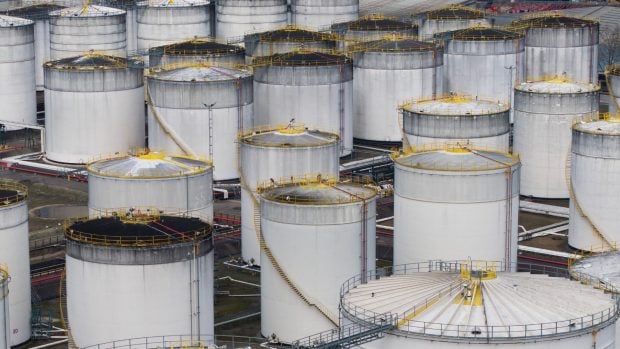 Tanques de petr&oacute;leo