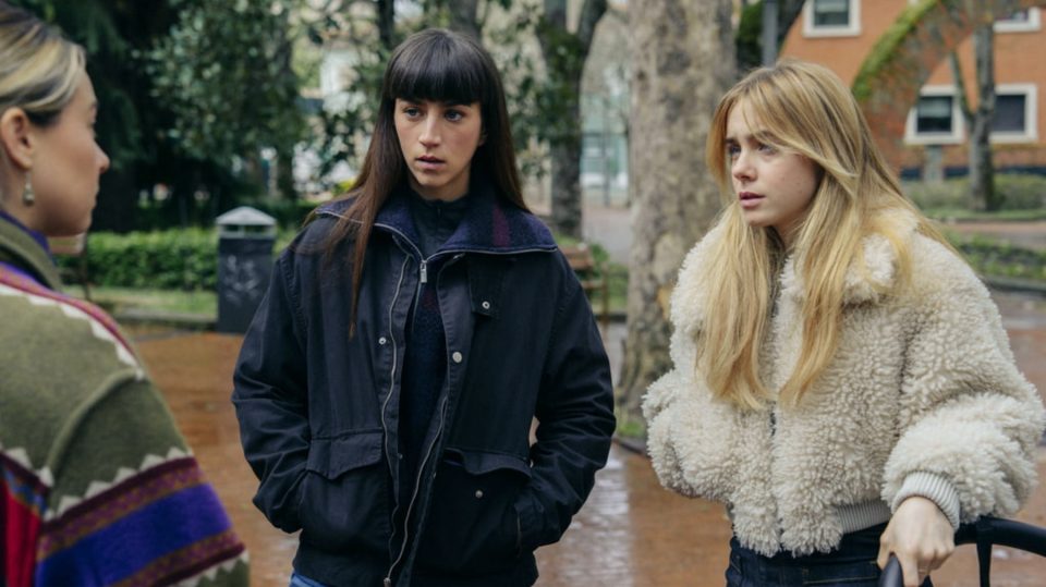 Acaba de llegar a Netflix y todo el mundo habla ya de ella: la serie de ...
