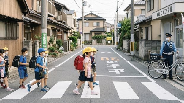 Ni&ntilde;os japoneses