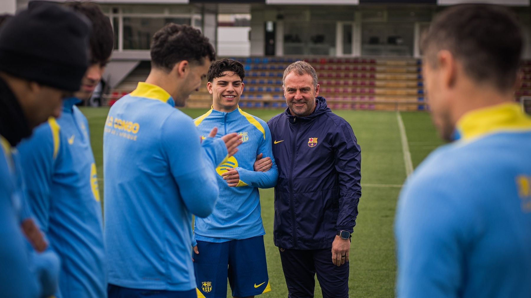 Xavi Espart junto a Flick. (FC Barcelona)