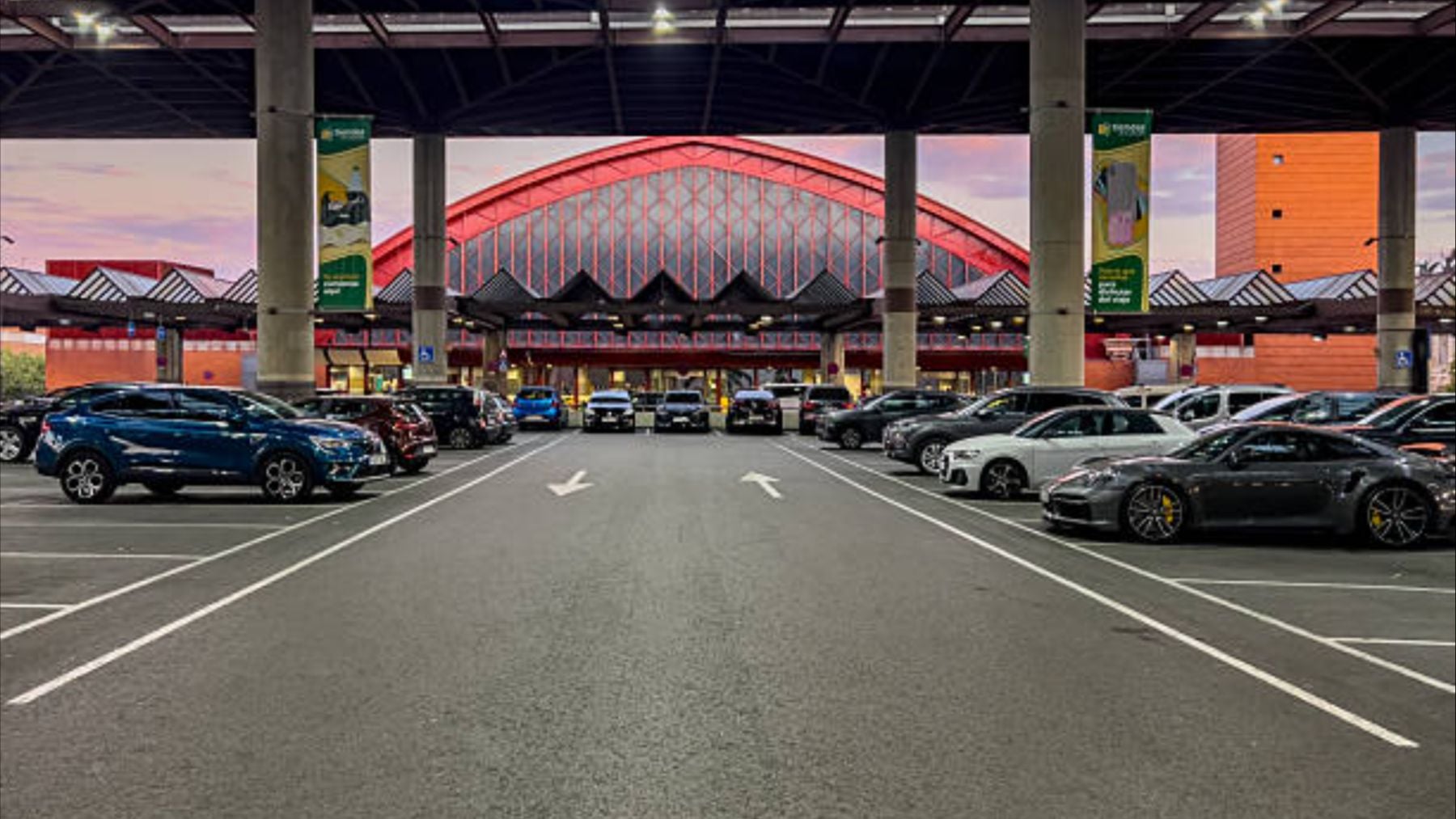4 plantas y más de 1.200 plazas: el macroparking que está a punto de abrir en Madrid