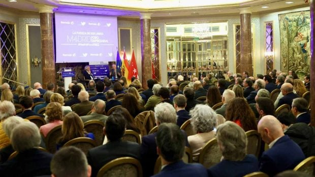 madrid foro empresarial, borrell, s&aacute;nchez, cupo catal&aacute;n, presupuestos, constituci&oacute;n