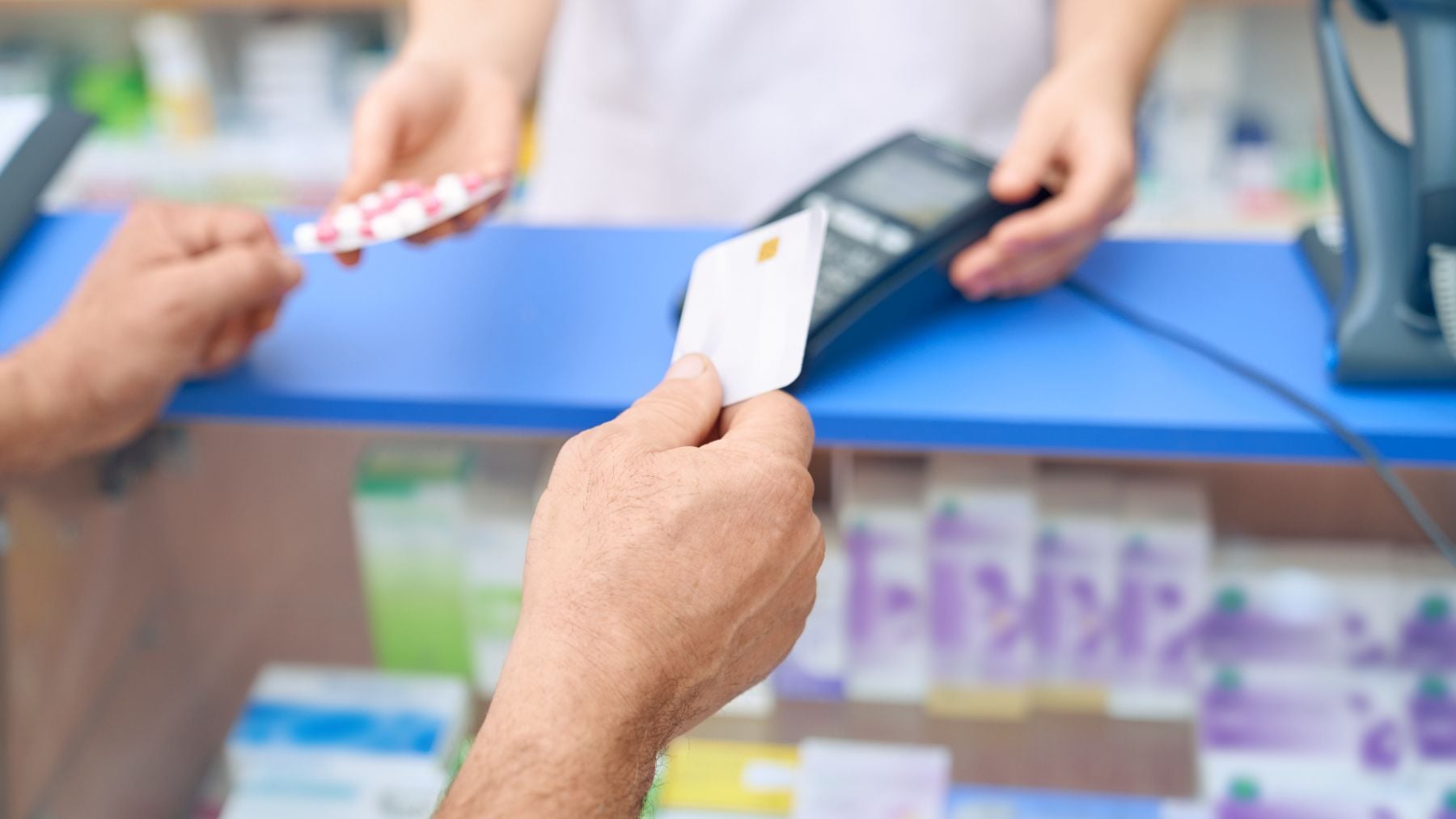 Alfonso Muñoz Cuenca, experto en pensiones: Cada vez más pensionistas deben pagar copago farmacéutico