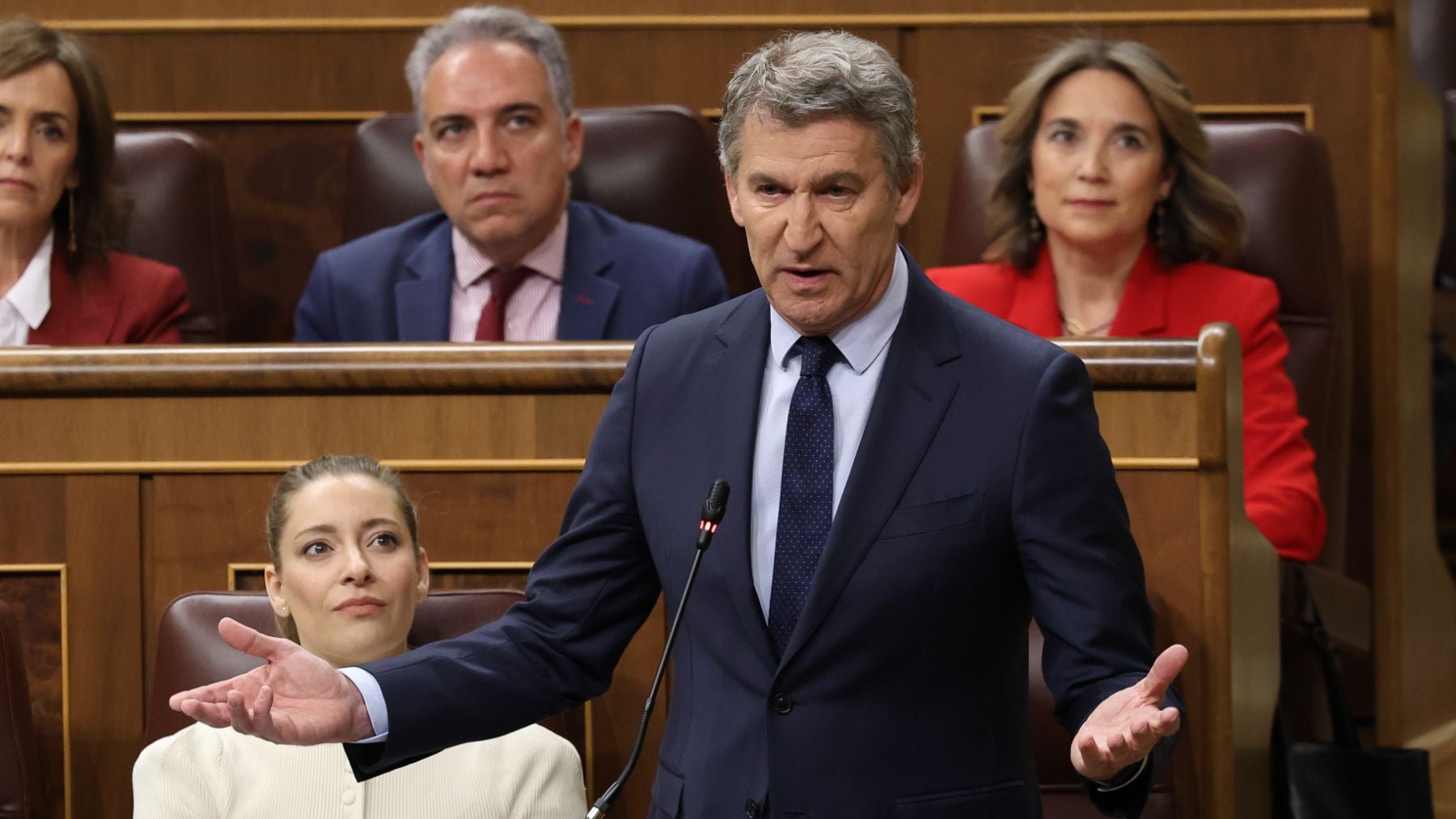 Feijóo rechaza la regularización masiva de ilegales: Es inhumana, injusta, insostenible e insegura