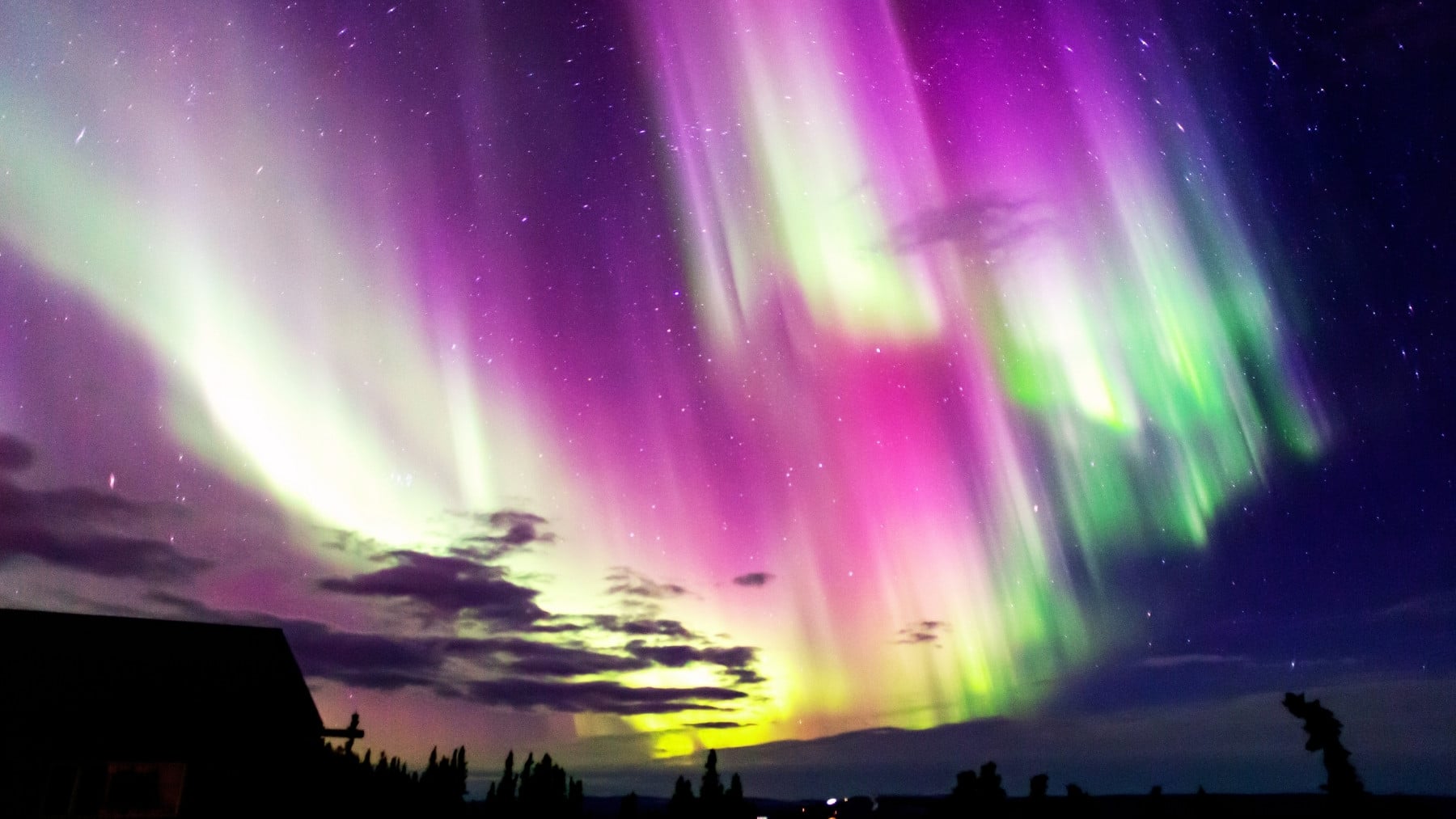 Vuelven las auroras boreales a España: las fechas exactas y los mejores sitios para poder verlas