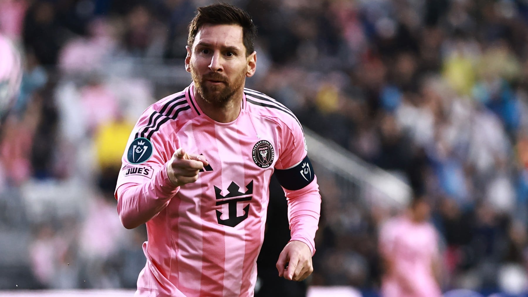 Messi sigue la estela de Cristiano y... ¡alcanza los 900 goles!