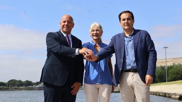 El consejero de Justicia, Administración Local y Función Pública, José Antonio Nieto, junto a su homóloga de Cultura y Deporte, Patricia del Pozo. (Europa Press)