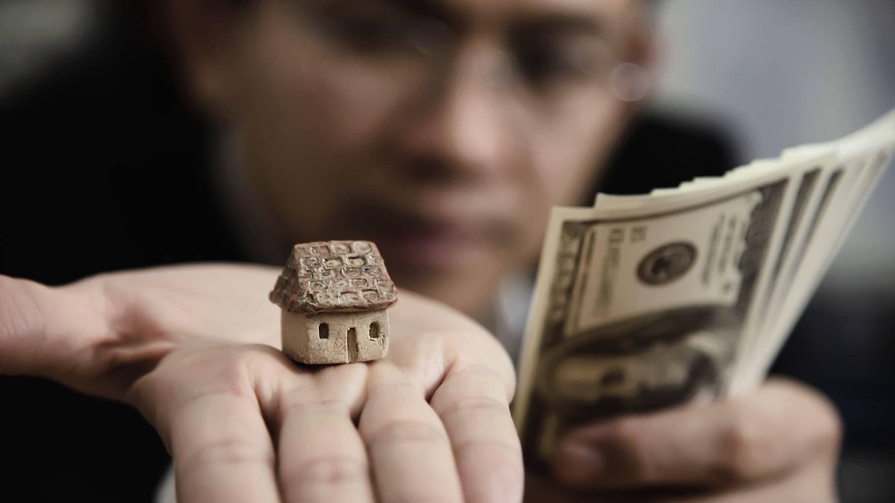 Soy experto en finanzas y esto es lo que va a subir tu hipoteca por culpa de la guerra de Irán