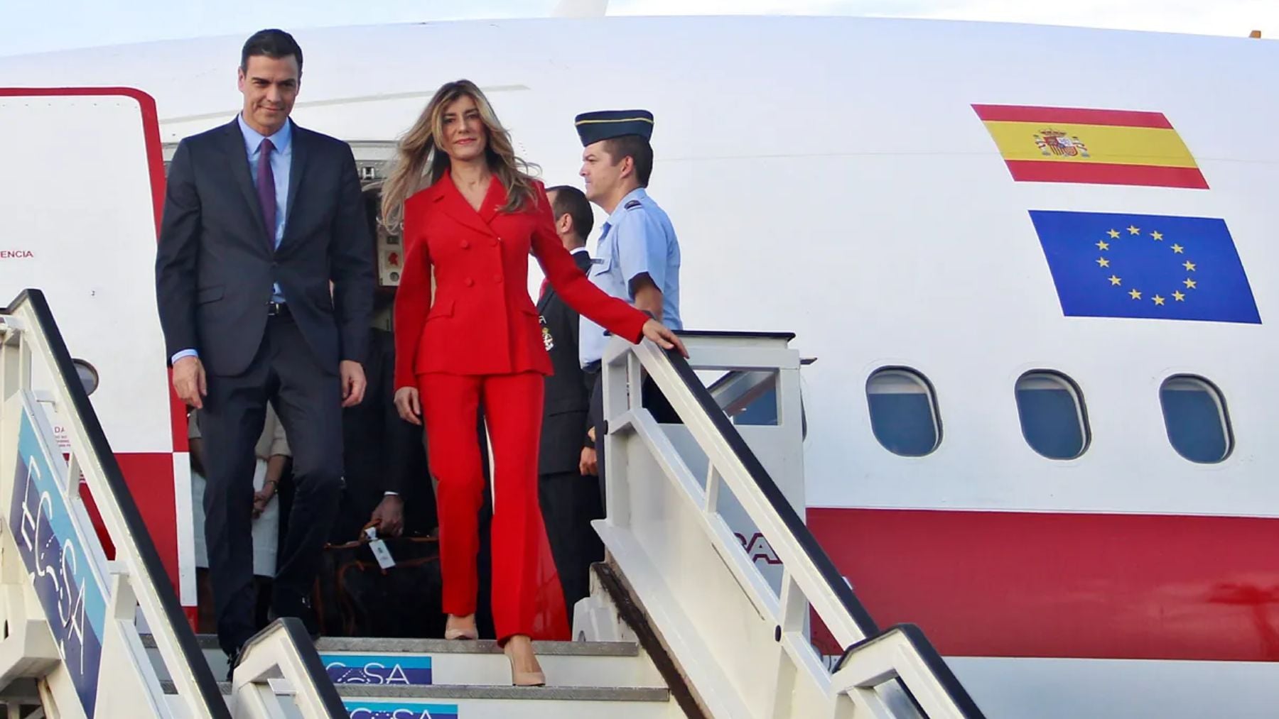 El juez dice que no ofrece duda que Begoña Gómez actuó desde su prevalente posición de esposa del presidente