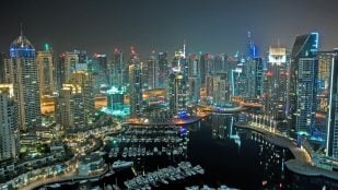 Sindalah crea nubes artificiales, Sindalah crea una tecnología para provocar lluvia, Emiratos Árabes crea nubes con drones.