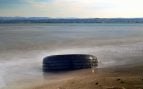 Neumáticos contaminan playas del Caribe, neumáticos llenan de microplásticos el océano, problema de microplásticos en el mar, contaminación por neumáticos en la playa, por qué no hay que usar neumáticos como barrera de contención.