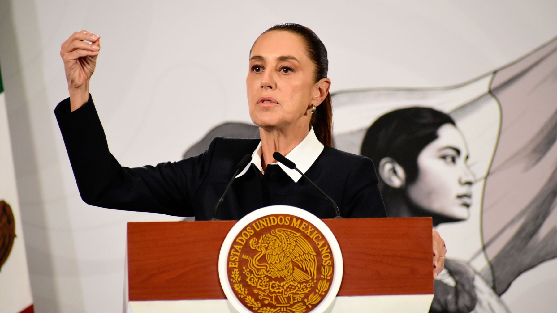 Sheinbaum responde a Ayuso tras negar abusos de España en América: Su visión es de imperio