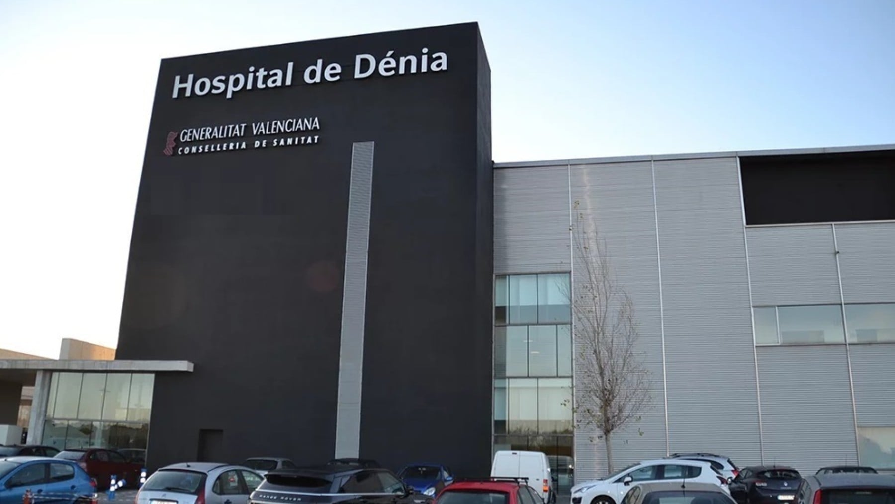 Muere una joven de 17 años de meningitis en Denia: Sanidad activa el protocolo de prevención