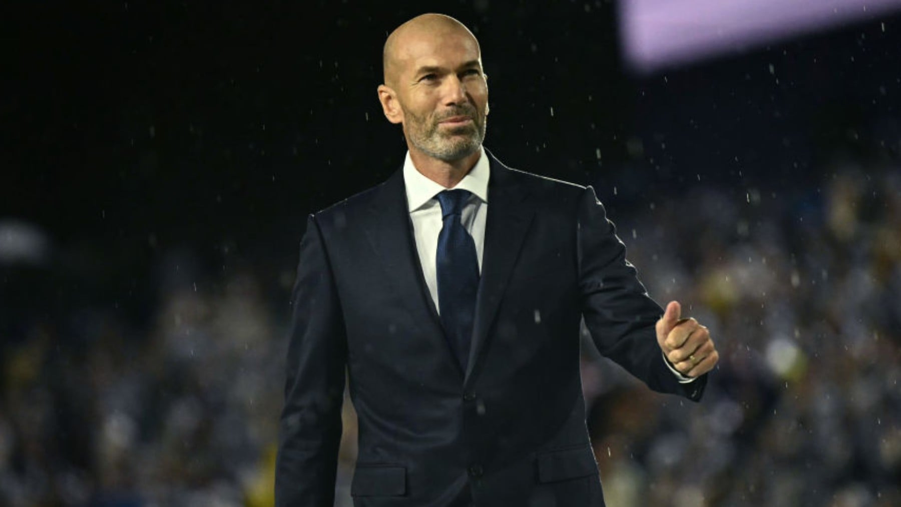 Zidane decide fichar por Francia