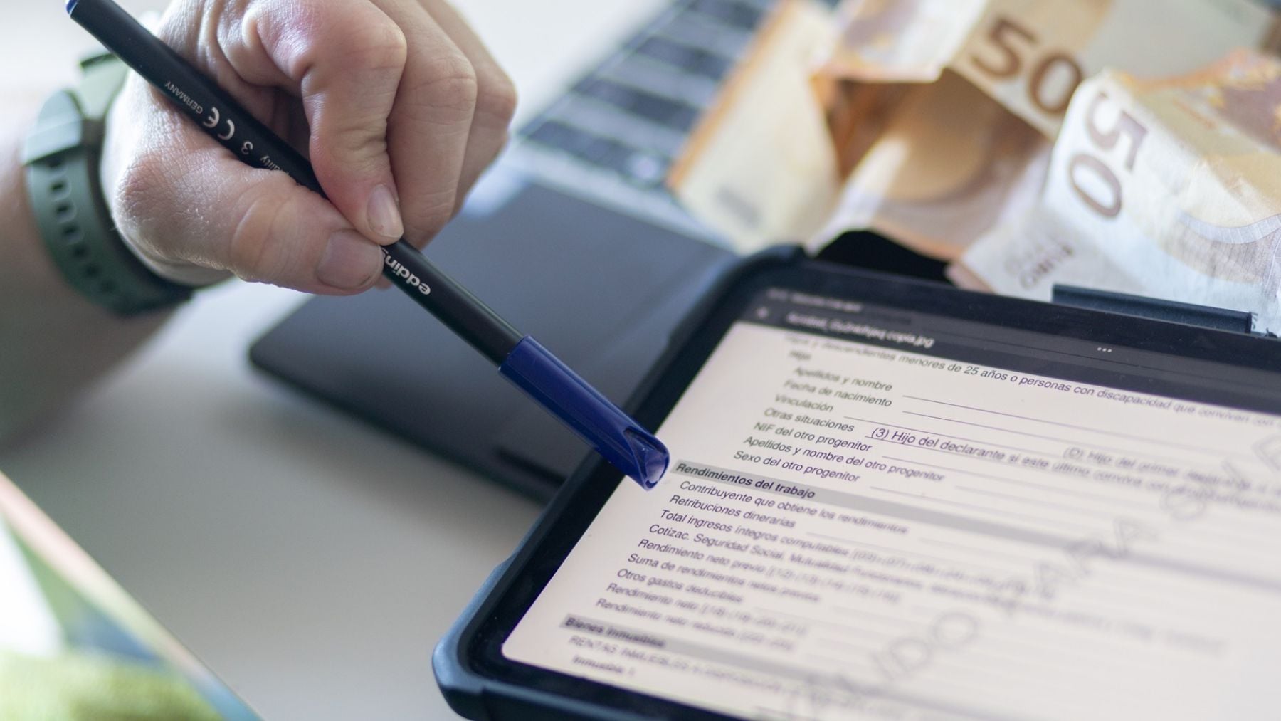 Campaña de la Renta. (EP)