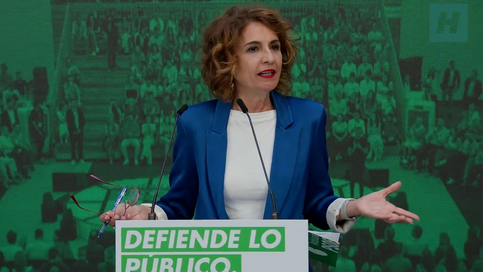 María Jesús Montero se autoproclama la mujer más poderosa de la democracia