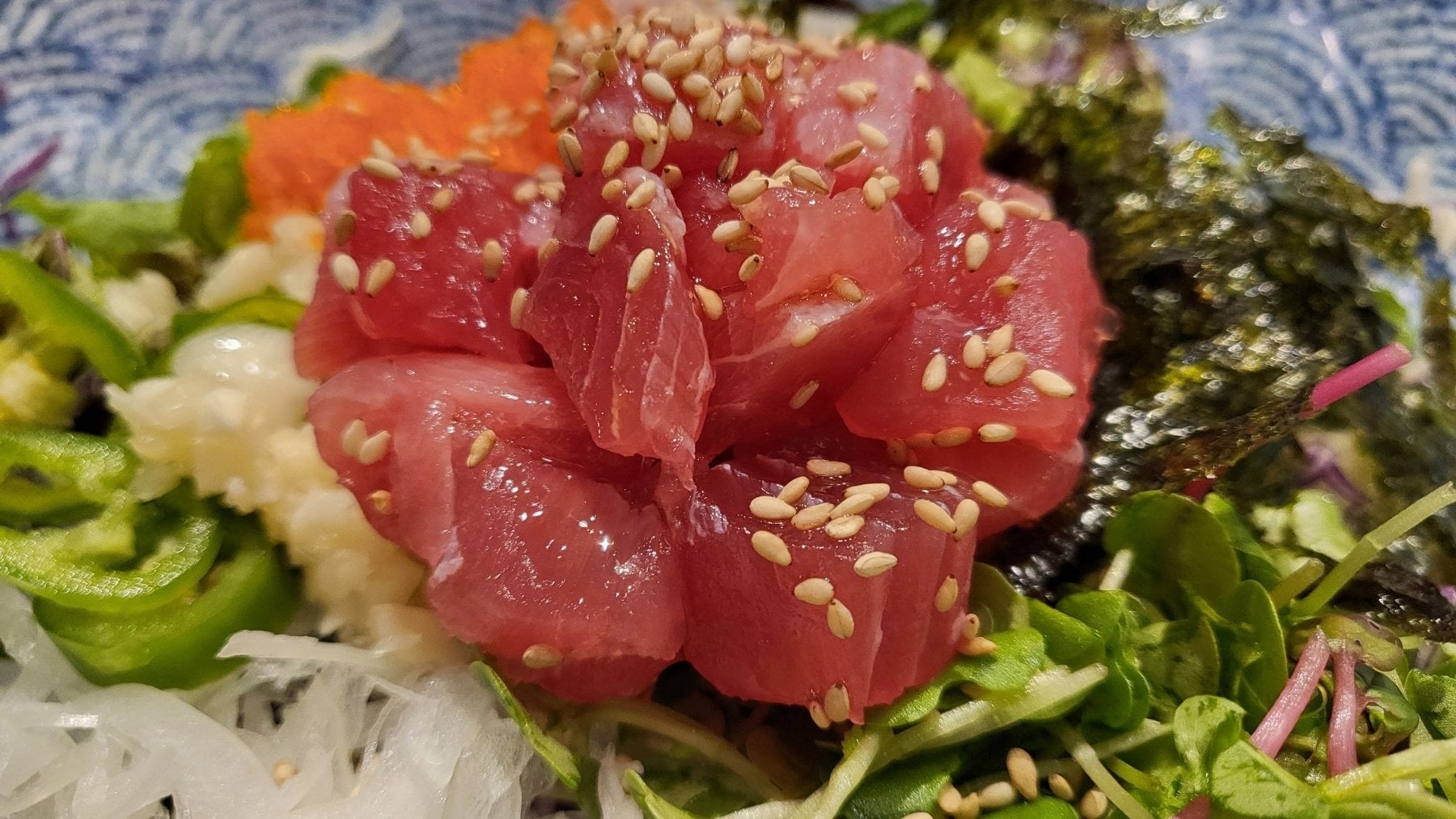 Parece Cádiz pero está en pleno Madrid: el restaurante de playa con el mejor atún de almadraba