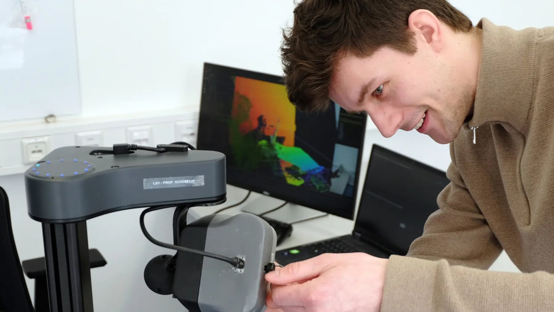 Bienvenidos al futuro: un robot IA con visión 3D es capaz de encontrar los objetos perdidos en tu propia casa