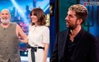 Javier Cámara y Alexandra Jiménez en El Hormiguero (izquierda) David Broncano en La Revuelta (Atresmedia/RTVE).