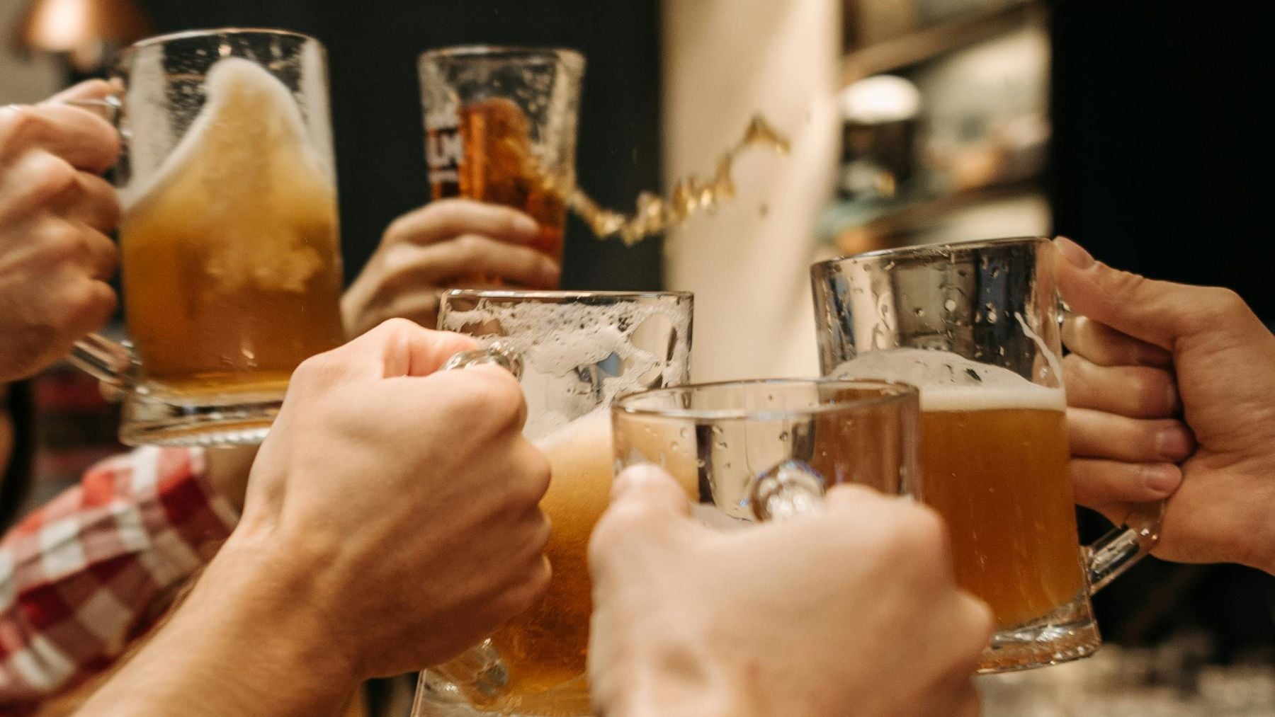 La cerveza puede ser un aliado inesperado en la lucha contra el cambio climático.