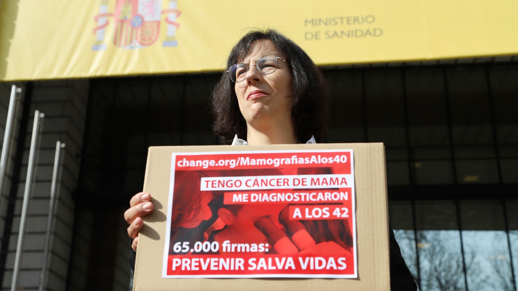 No queremos esperar: María Varela, paciente de cáncer de mama, exige cribados antes de los 50