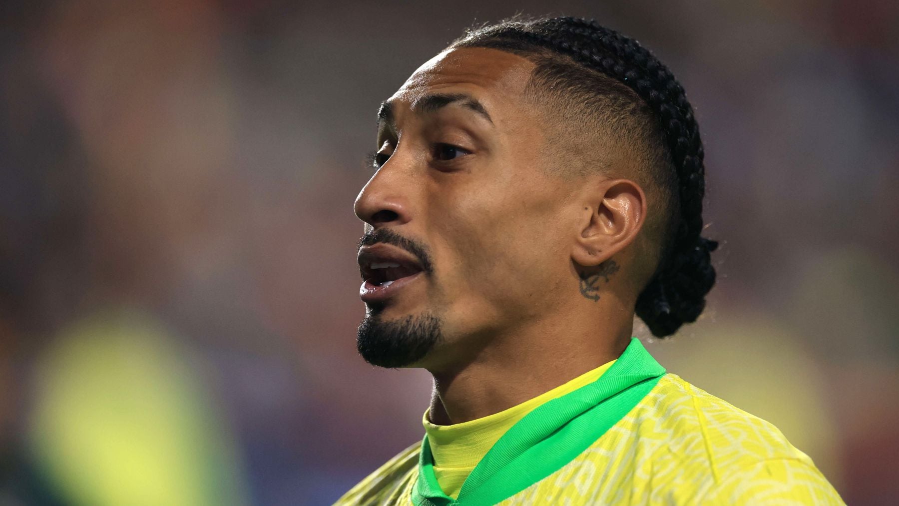 Raphinha hace saltar las alarmas en Barcelona: podría tener una lesión muscular