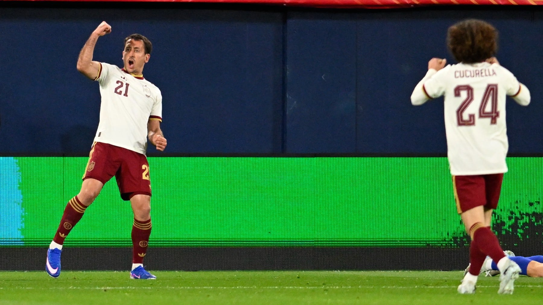 España no entiende de amistosos: Baena la deja pasar y Oyarzabal culmina un golazo contra Serbia
