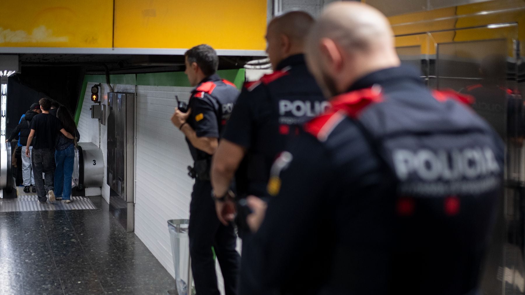 Le prohíben entrar al Metro de Barcelona por tocamientos a mujeres y exhibicionismo