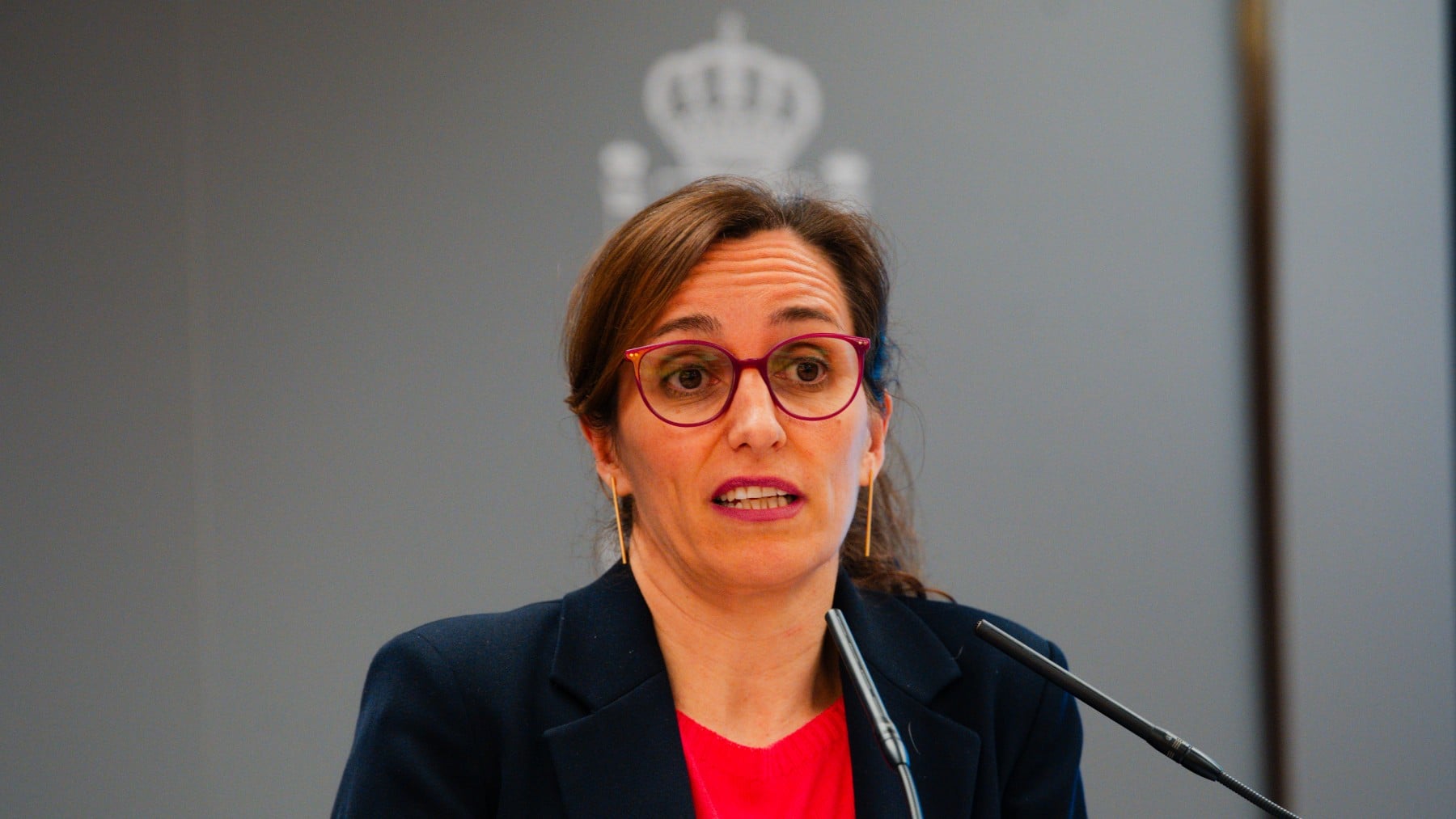 El conflicto sanitario se agrava: Mónica García recurre a un mediador mientras los médicos mantienen la huelga