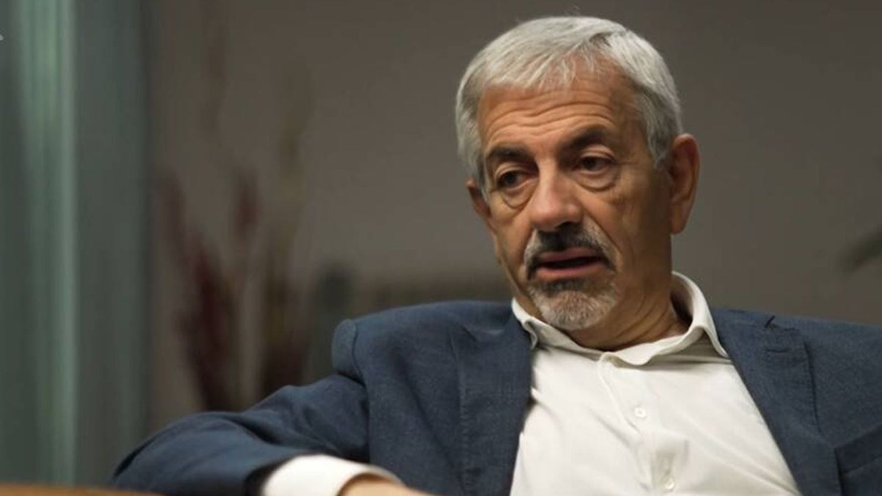 Carlos Sobera relata cómo acabó en la tele por un crimen de ETA: No metería a mi familia en un lío